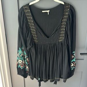 Floreat Beaded Peasant Top